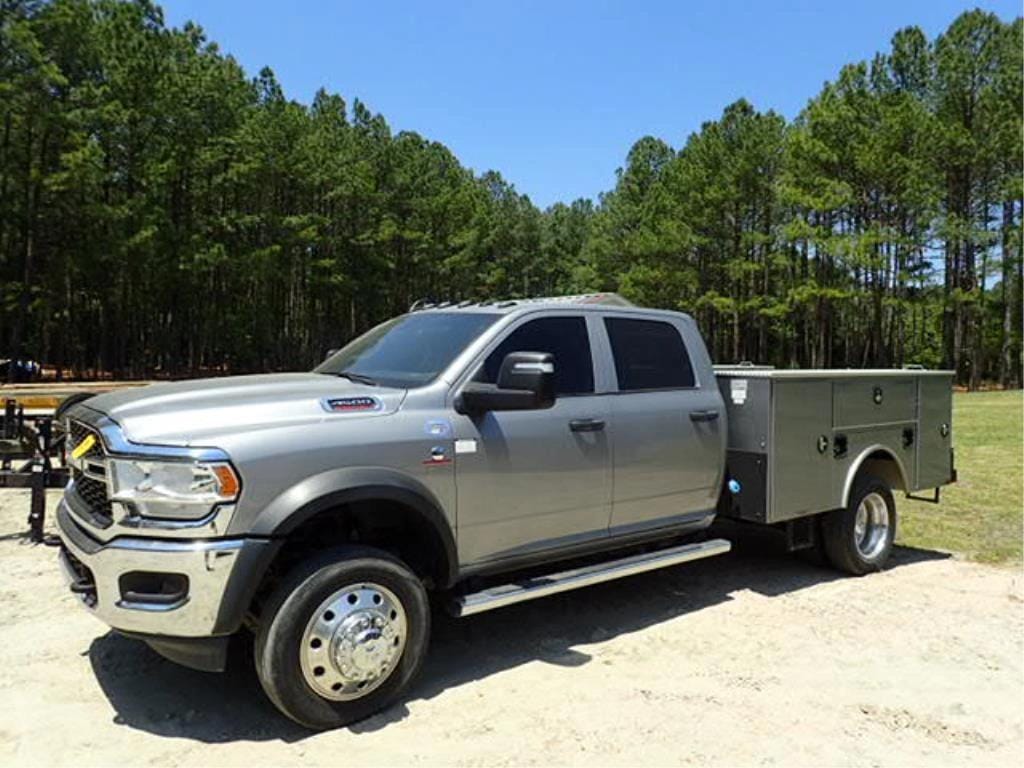 2024 Dodge Ram 4500 Equipment Image0