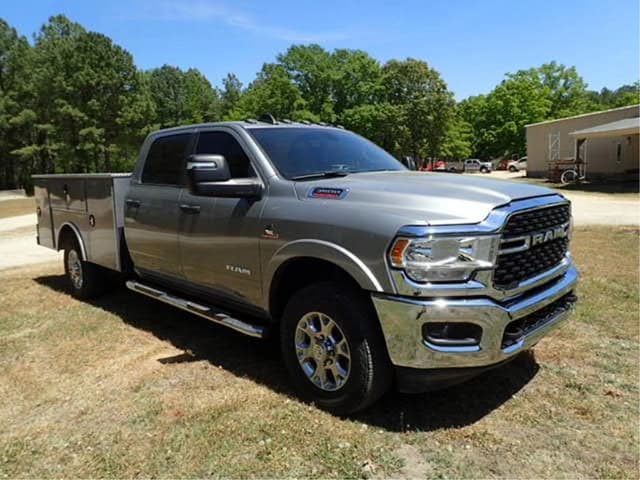 Image of Dodge Ram 4500 equipment image 2