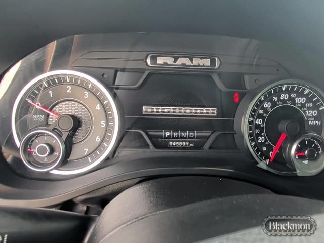 Image of Dodge Ram 1500 equipment image 4