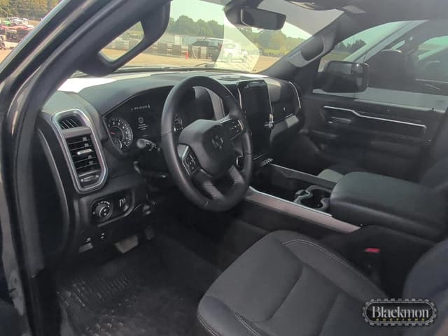 Image of Dodge Ram 1500 equipment image 3