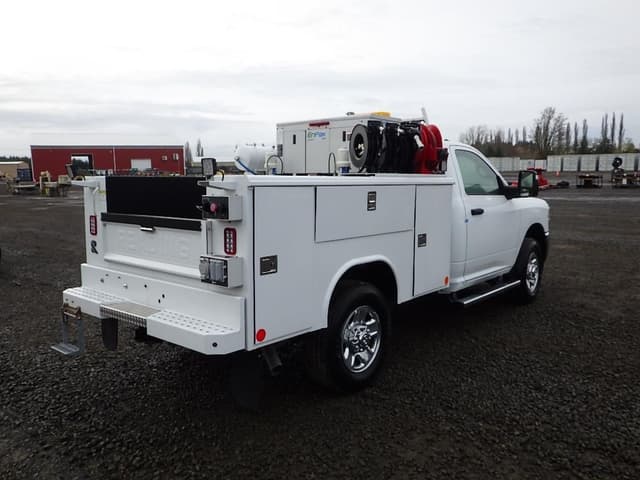 Image of Dodge Ram 2500 equipment image 4