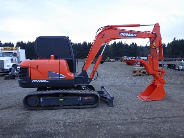 Image of Doosan DX60-9C equipment image 2