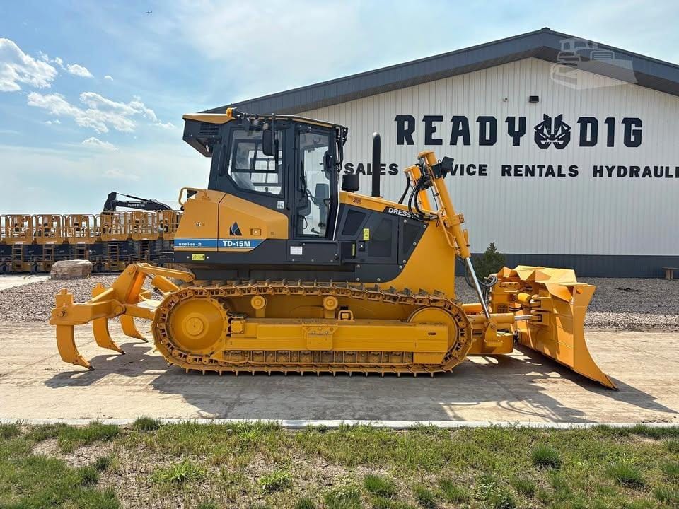 2024 Dressta TD15M II Equipment Image0