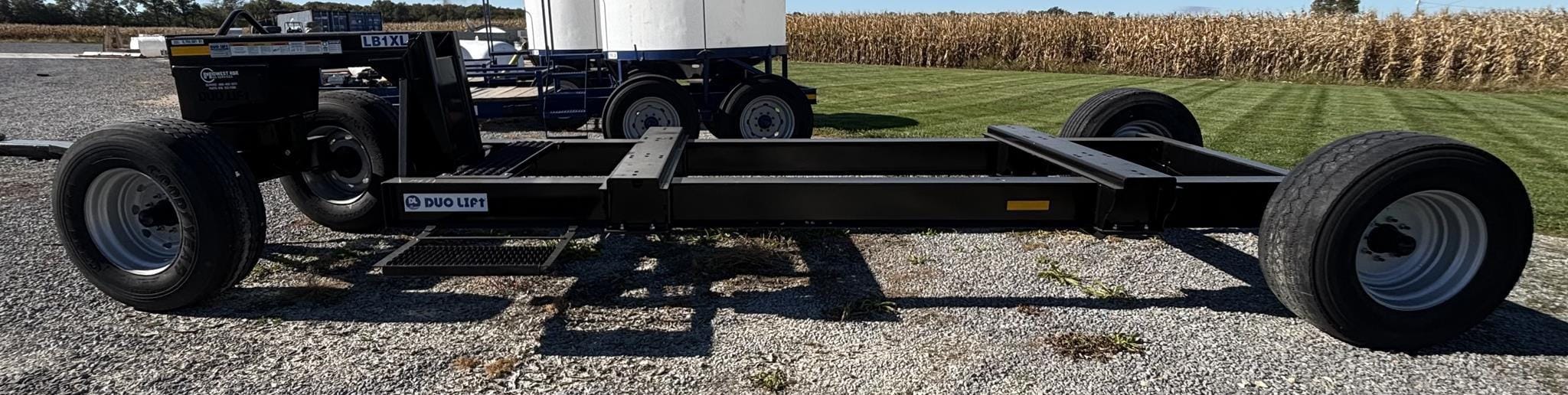 2024 Duo Lift LB1XL Equipment Image0