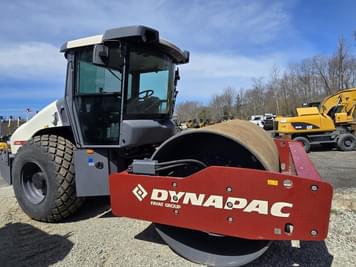 Main image DYNAPAC CA30D