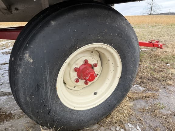 Image of E-Z Trail 1274 equipment image 2