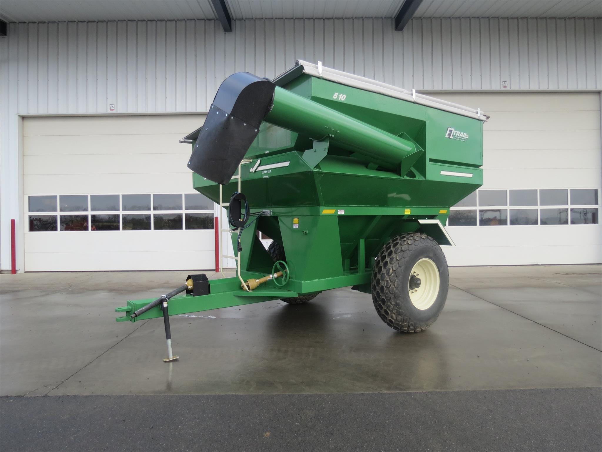 2024 E-Z Trail 510 Equipment Image0