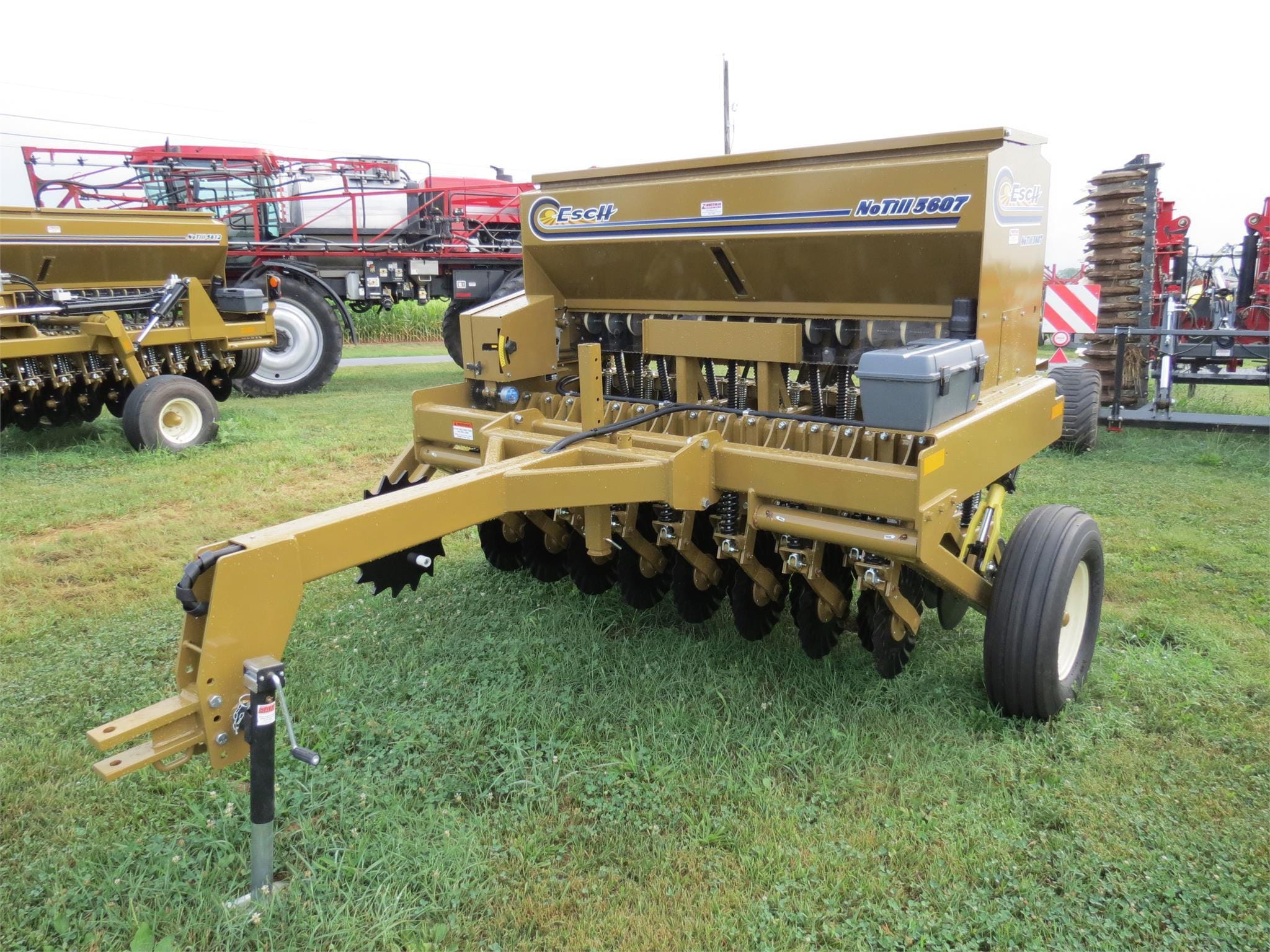 2024 Esch 5607 Equipment Image0