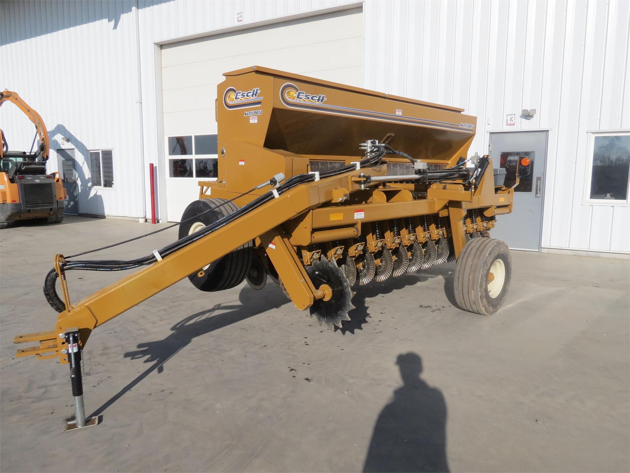 2024 Esch 5612 Equipment Image0