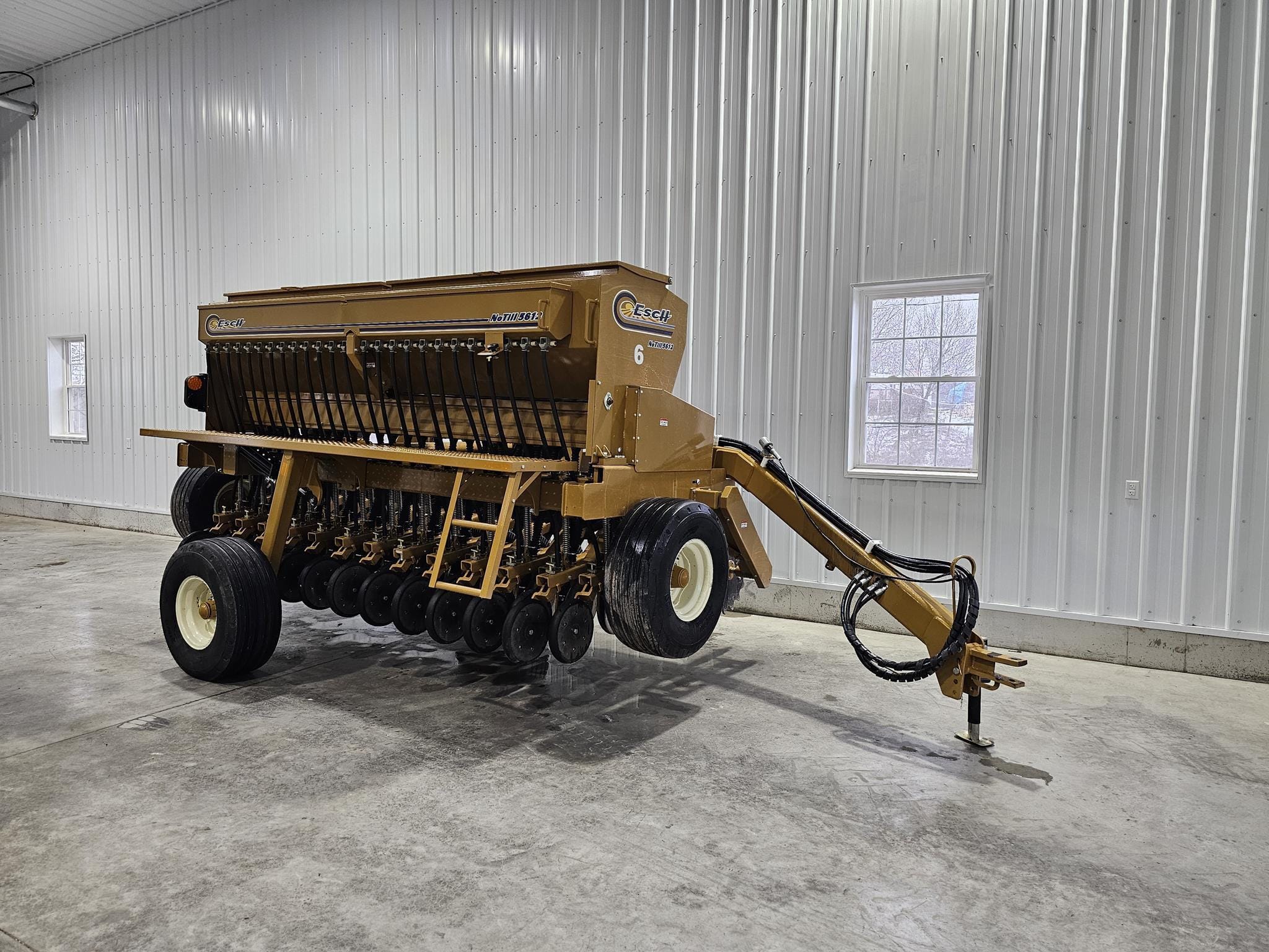 2024 Esch 5612 Equipment Image0