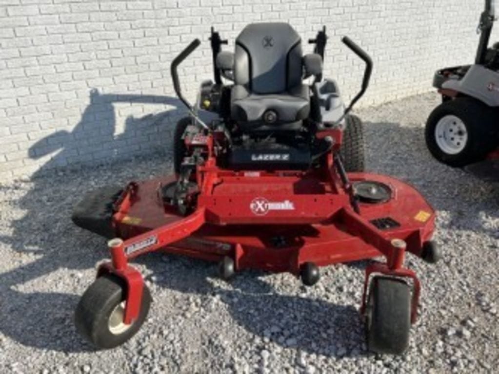 2024 Exmark LZX820AKA726Q1 Equipment Image0