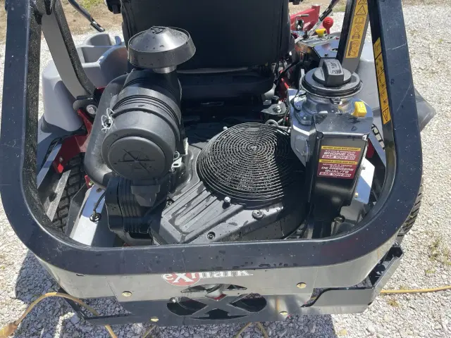 Image of Exmark LZX993EBV726X1 equipment image 3