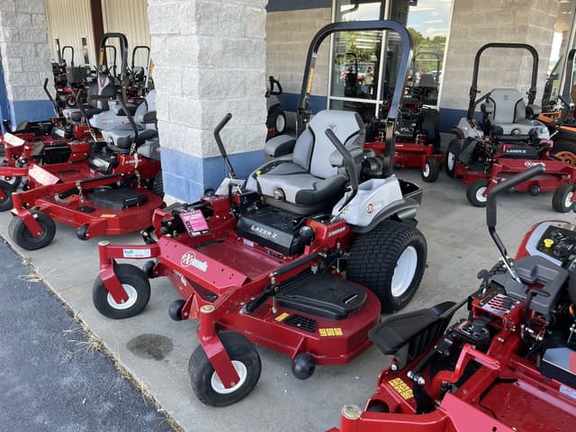 Image of Exmark LZX820AKA606Q1 equipment image 2