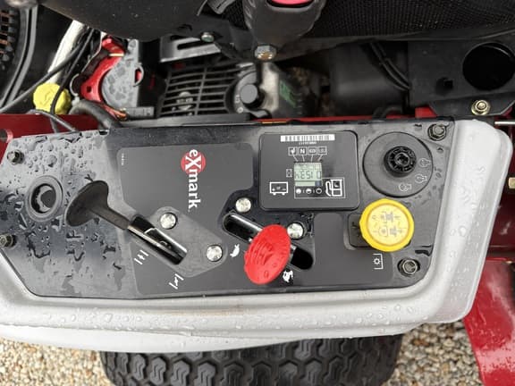 Image of Exmark LZE742GKC604A3 equipment image 4