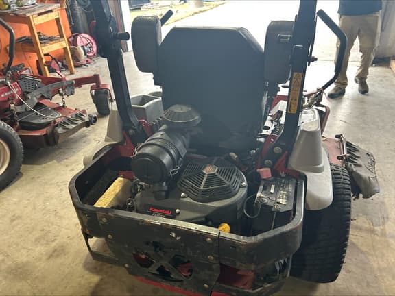 Image of Exmark Lazer Z E-Series equipment image 1