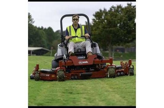 2024 Exmark Lazer Z Equipment Image0