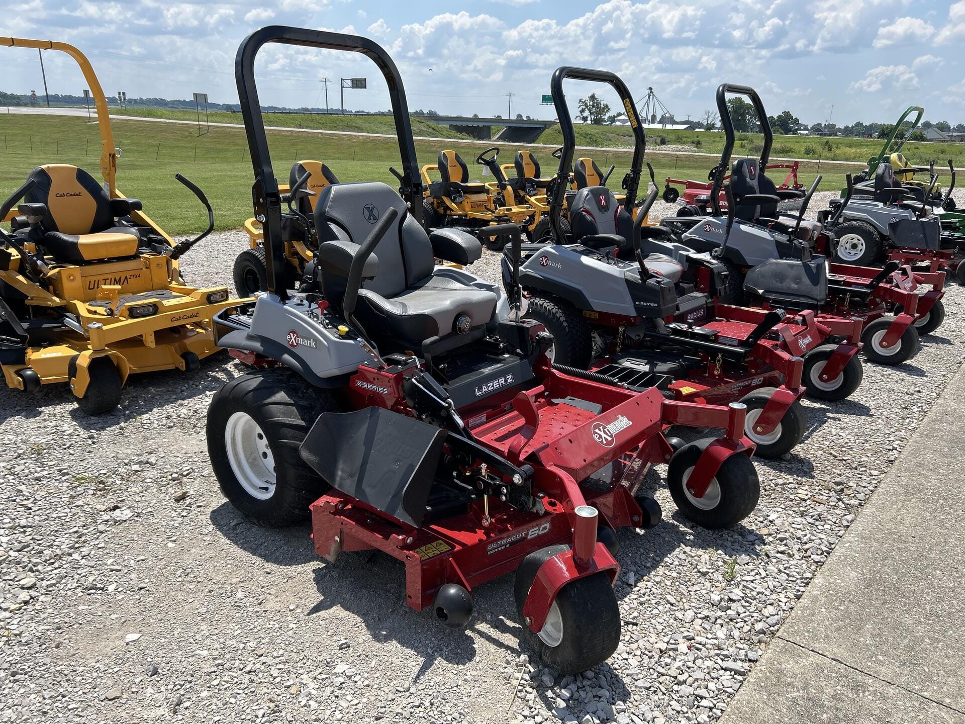 2024 Exmark Lazer Z Equipment Image0