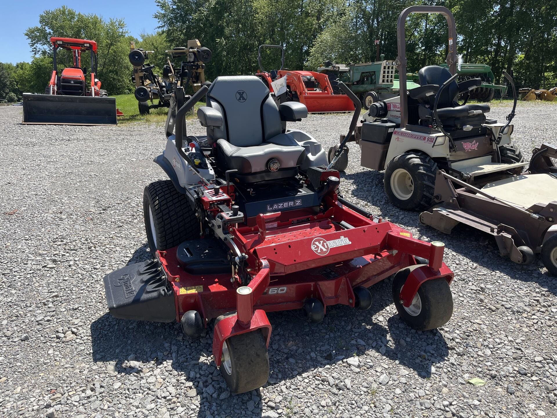 2024 Exmark Lazer Z Equipment Image0