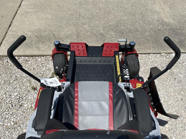 Image of Exmark QZX735GKC48300 equipment image 1