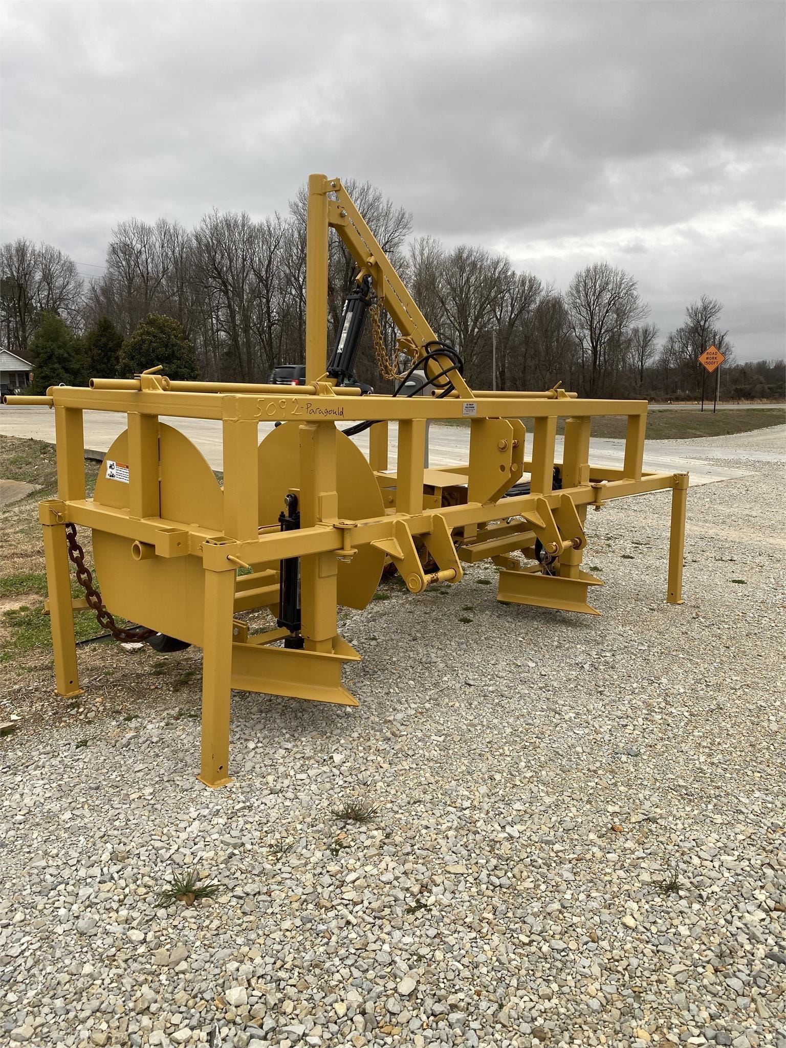 2024 EZ-Drop Cadillac Equipment Image0