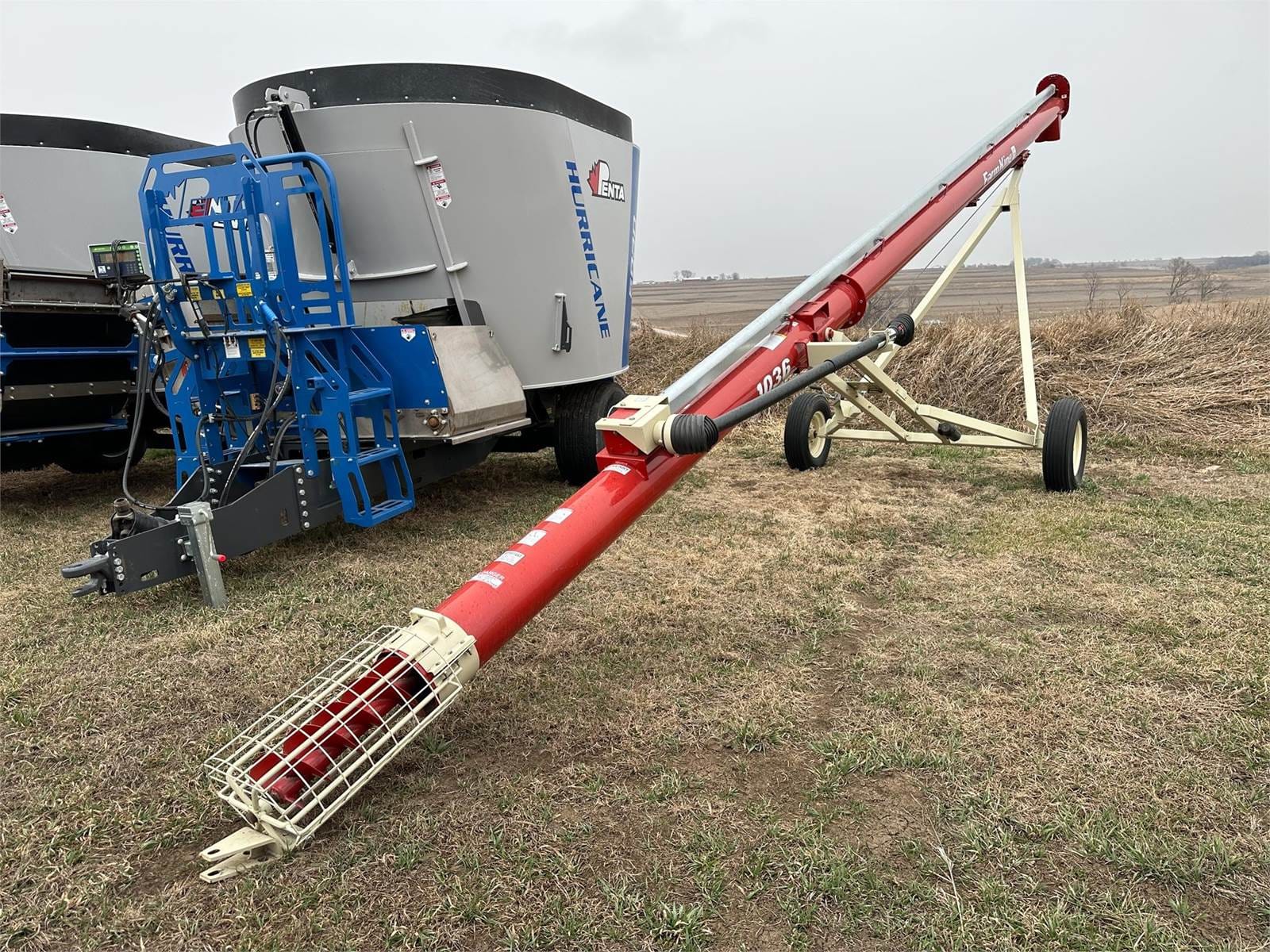 2024 Farm King 1036 Equipment Image0