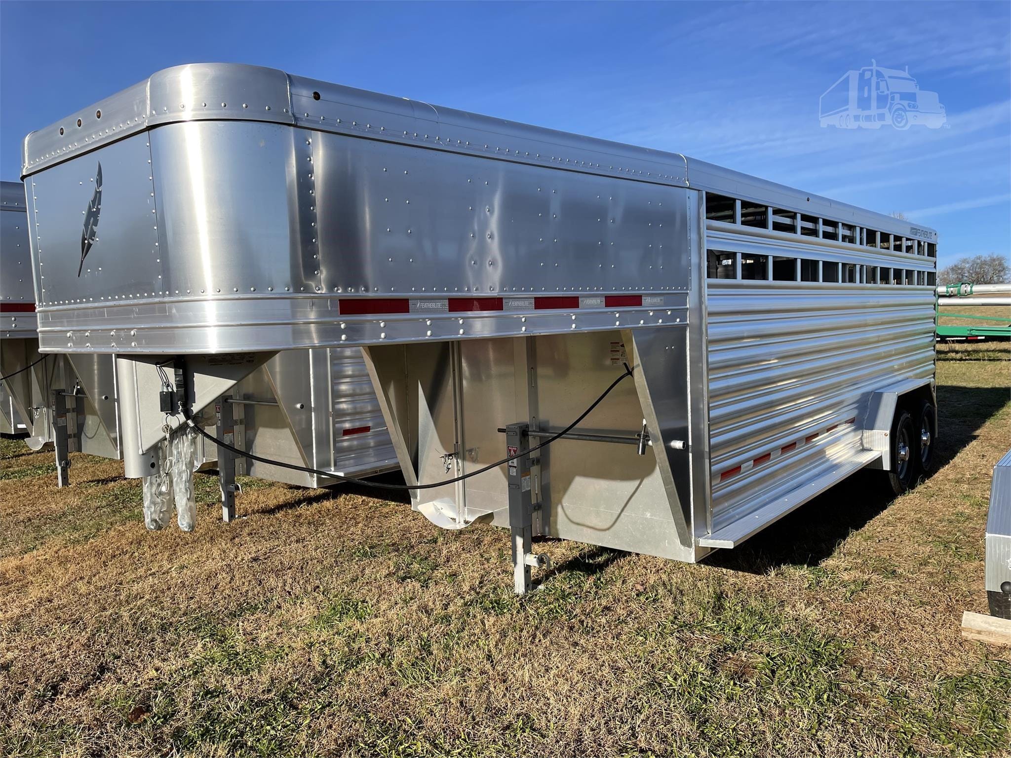 2024 Featherlite 8127-7020-STD Equipment Image0
