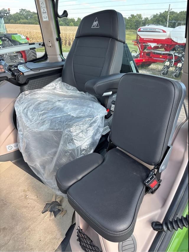 Image of Fendt 1042 Vario equipment image 3