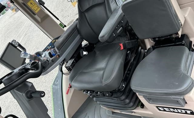 Image of Fendt 1162 Vario MT equipment image 4