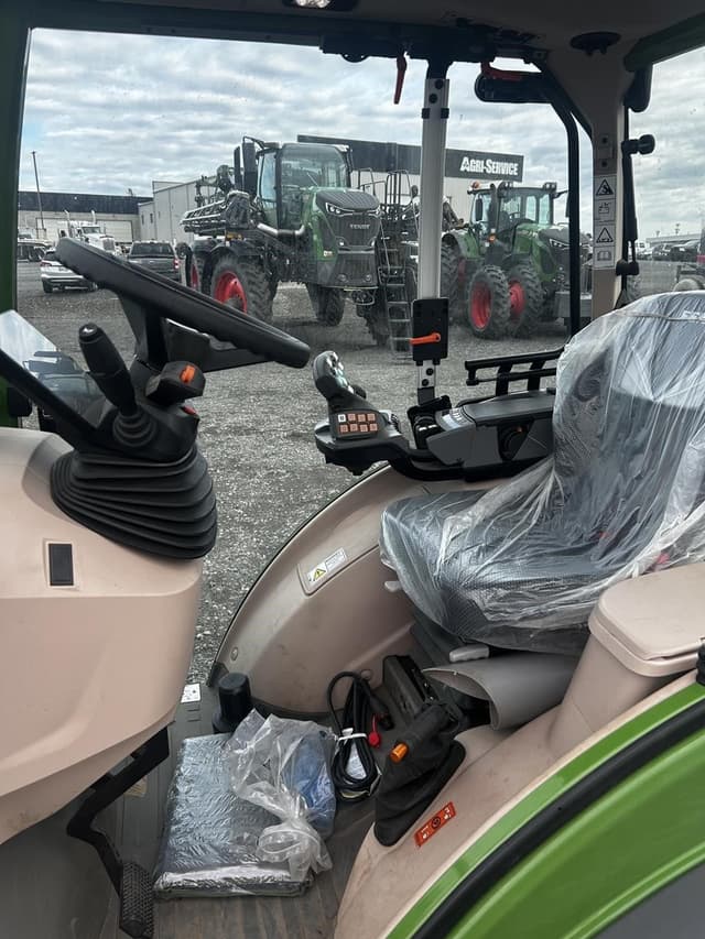 Image of Fendt 209V Vario equipment image 4