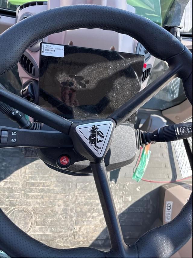 Image of Fendt 516 Vario equipment image 4