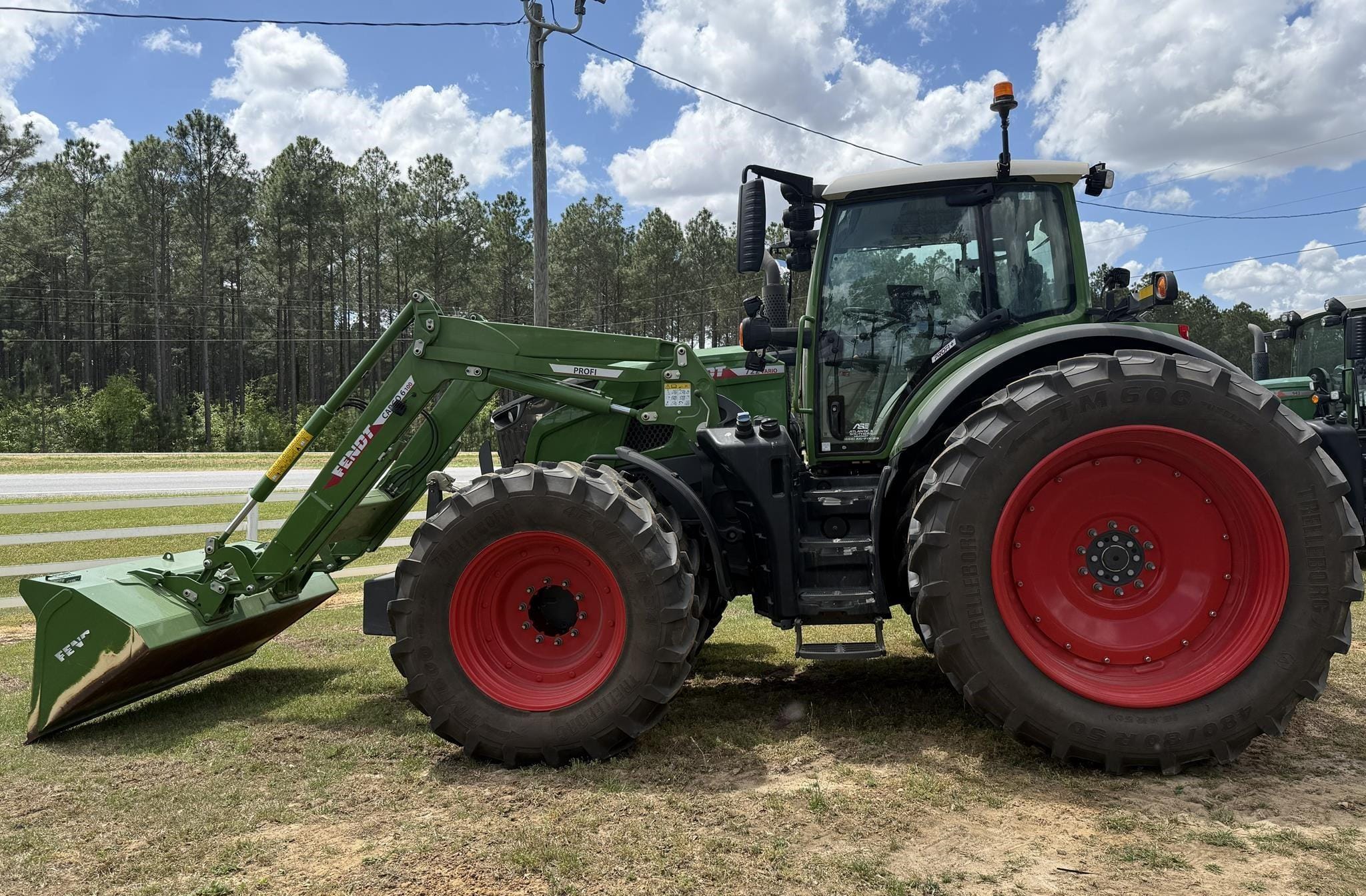 2024 Fendt 722 Vario Equipment Image0