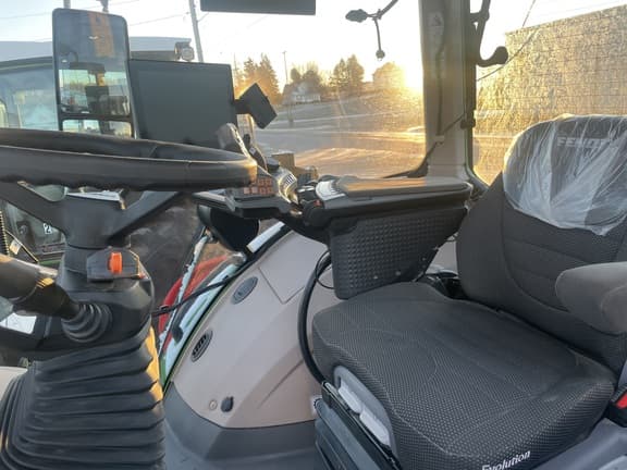 Image of Fendt 933 Vario equipment image 2