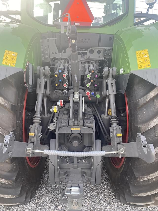 Image of Fendt 933 Vario equipment image 3