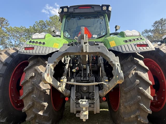 Image of Fendt 933 Vario equipment image 3