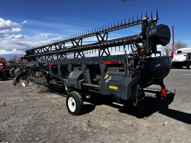 Image of Fendt 9335 equipment image 3