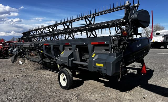 Image of Fendt 9335 equipment image 3