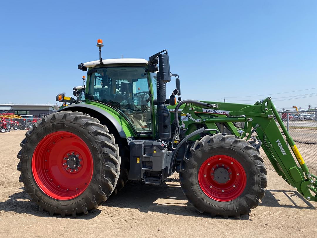 Image of Fendt 724 Vario Primary image