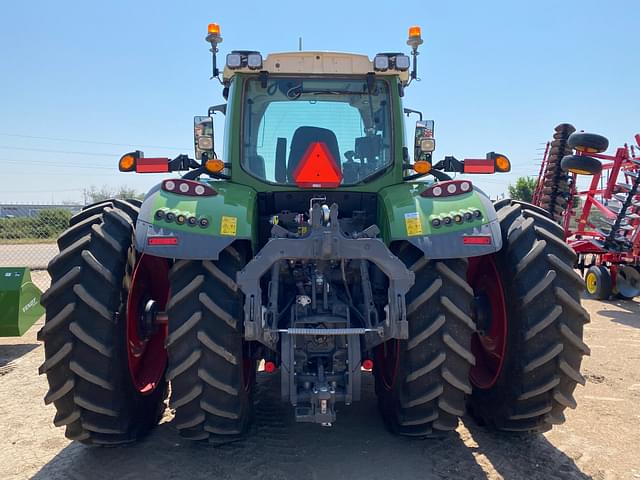 Image of Fendt 724 Vario equipment image 3