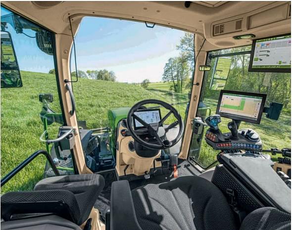 Image of Fendt 728 Vario equipment image 2