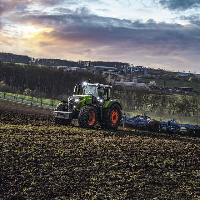 Image of Fendt 939 Vario equipment image 2