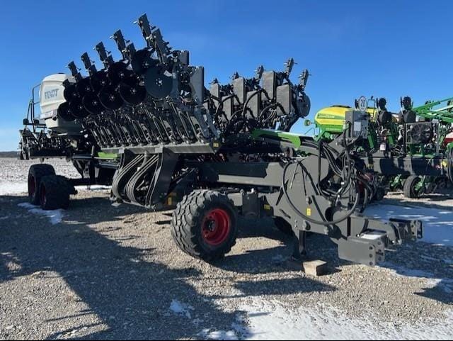 2024 Fendt Momentum 31 Equipment Image0