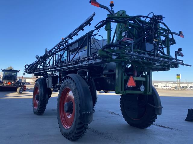 Image of Fendt RoGator 937 equipment image 2
