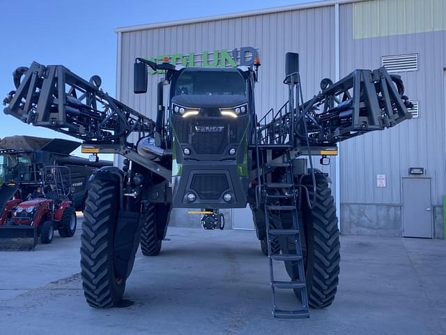 Image of Fendt RoGator 937 equipment image 1