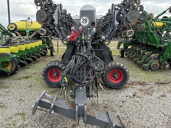 Image of Fendt Momentum 31 equipment image 1