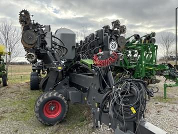 Main image Fendt Momentum 31