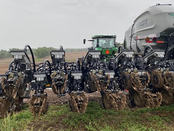 Image of Fendt Momentum 31 equipment image 3