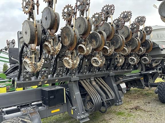 Image of Fendt Momentum 31 equipment image 3