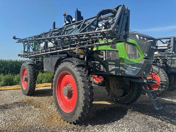 Image of Fendt RoGator 932 Primary image