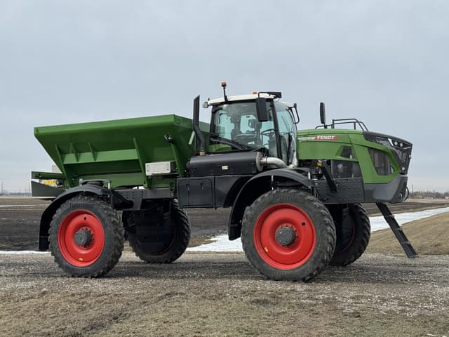 Image of Fendt RoGator 932 equipment image 1