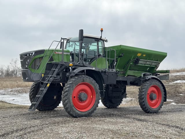 Image of Fendt RoGator 932 equipment image 3